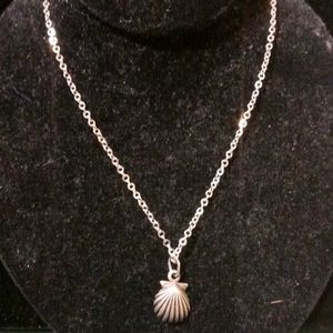 Silver tone Scallop Shell Necklace